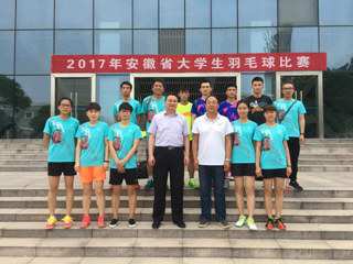 best365羽毛球健儿在省大学生羽毛球比赛上获得优异成绩