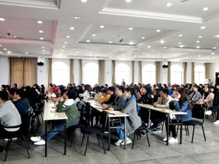 best365成功召开2018年共青团工作会议暨“第二课堂成绩单”系统培训会
