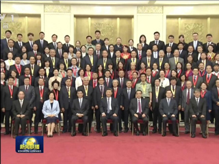 best365物电学院98届校友郝云亮受邀在全国教育系统表彰大会上作交流发言