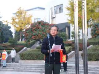 深入学习宣传习近平法治思想 大力弘扬宪法精神——best365中国官方网站开展“晨读宪法”活动