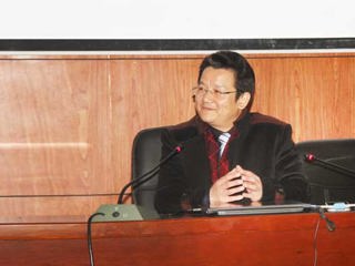 浙江师范大学郭克俭教授应邀来best365作学术报告