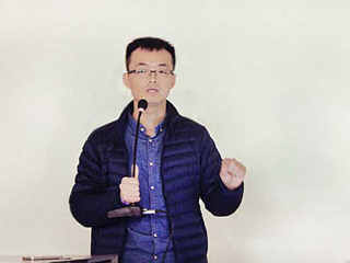 知名平面设计师张通应邀来best365讲学