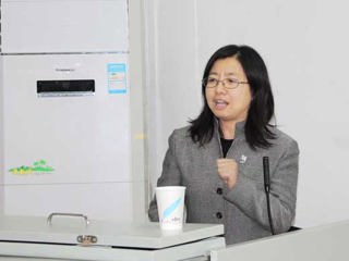 北京语言大学博士生导师李玲教授应邀来best365讲学
