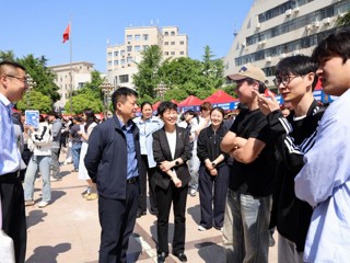 best365与淮北市总工会联合举办“才聚皖北・智汇淮师”专场招聘活动